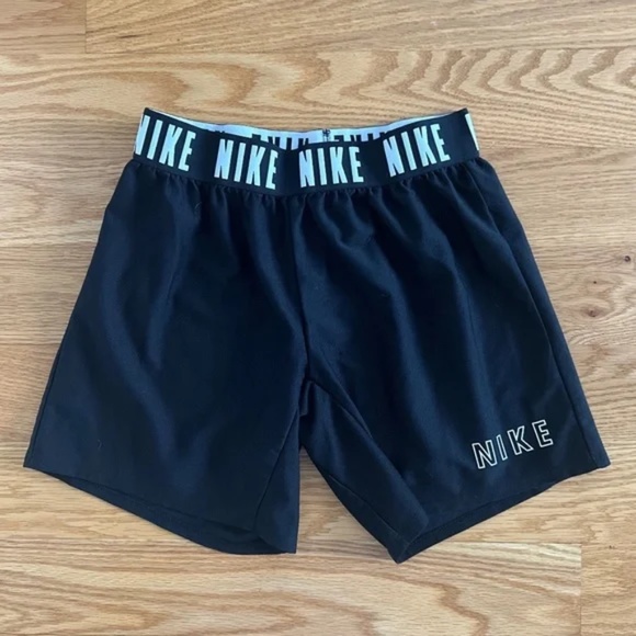 Nike Other - Nike Girls Dri-Fit Gym Shorts (L)